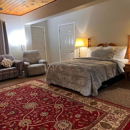 Oswego Inn Extérieur photo