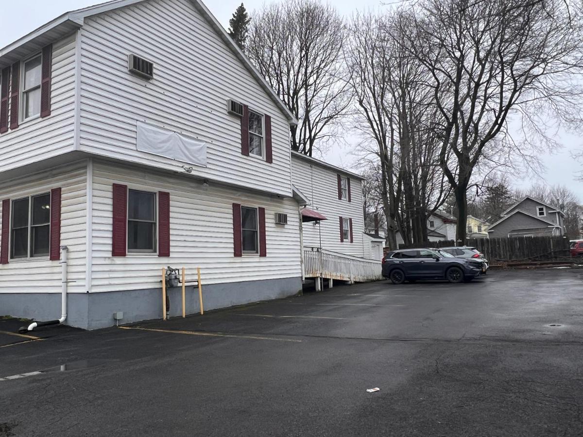 Oswego Inn Extérieur photo