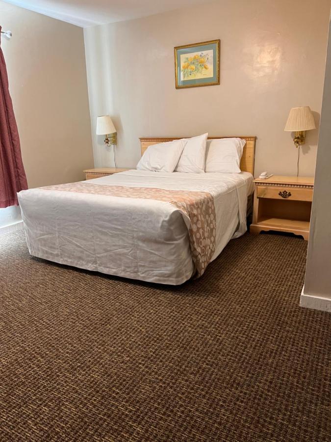 Oswego Inn Extérieur photo