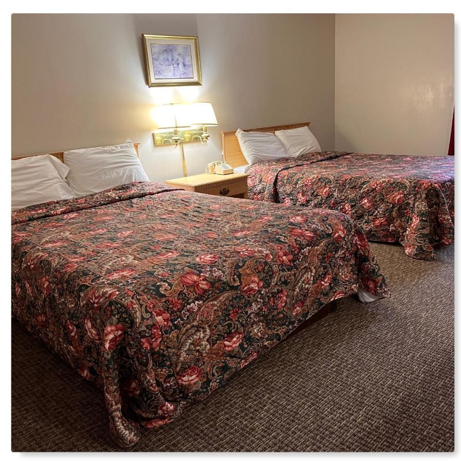 Oswego Inn Extérieur photo