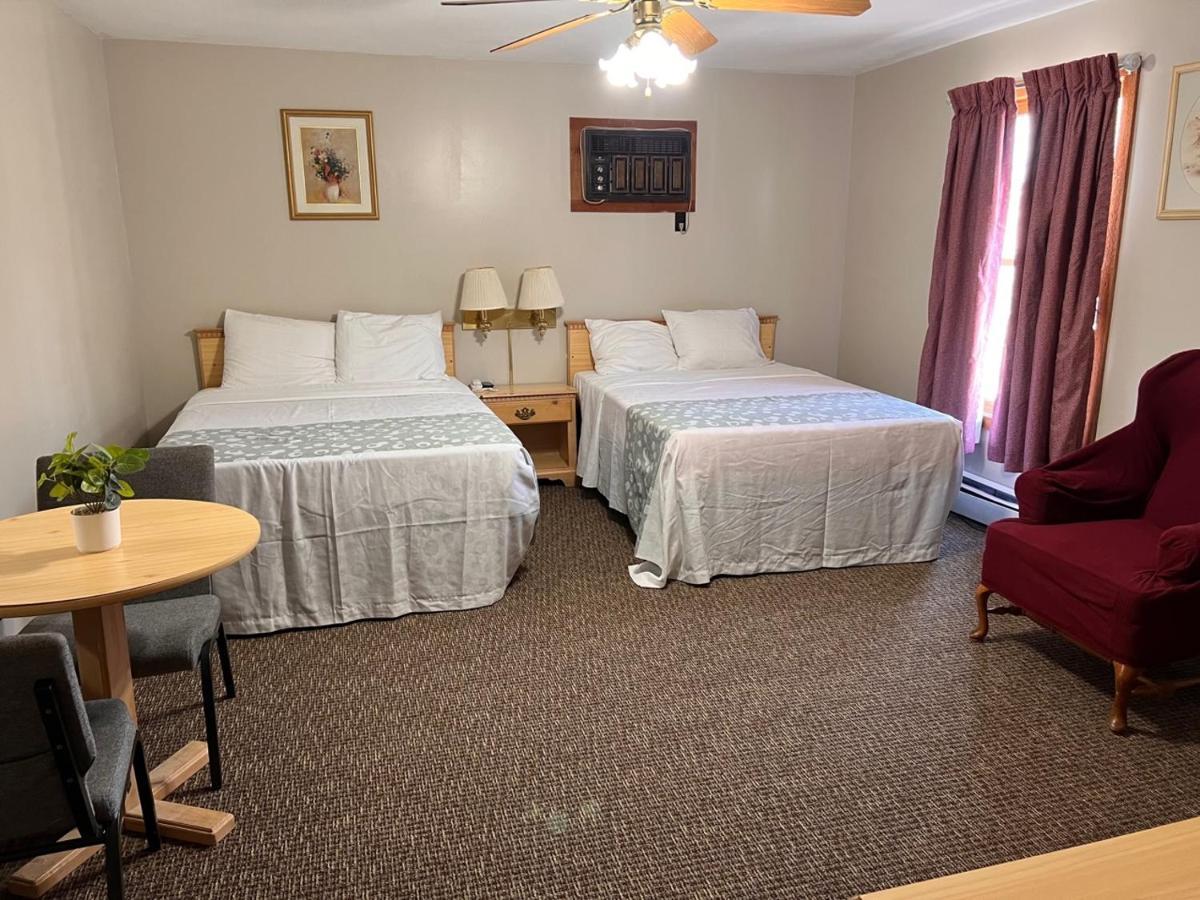 Oswego Inn Extérieur photo