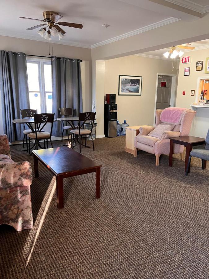 Oswego Inn Extérieur photo