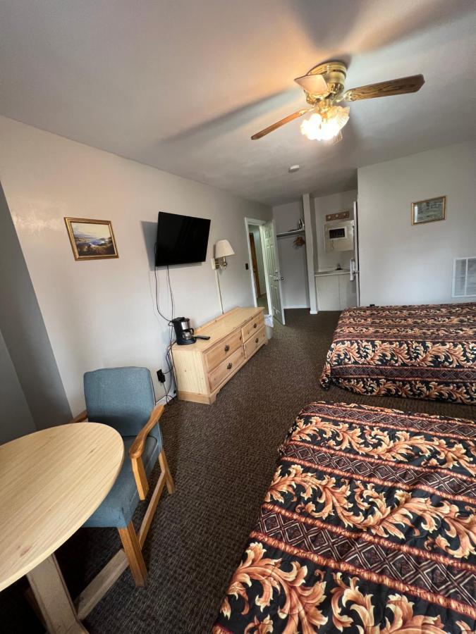 Oswego Inn Extérieur photo