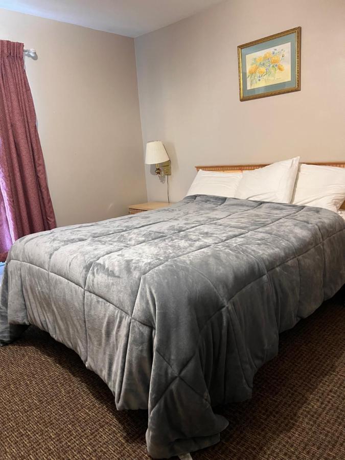Oswego Inn Extérieur photo