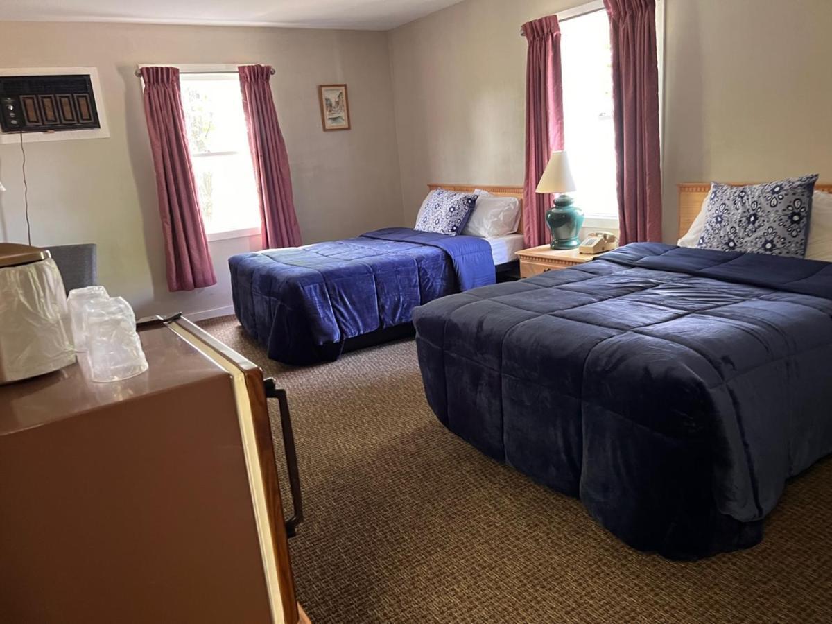 Oswego Inn Extérieur photo