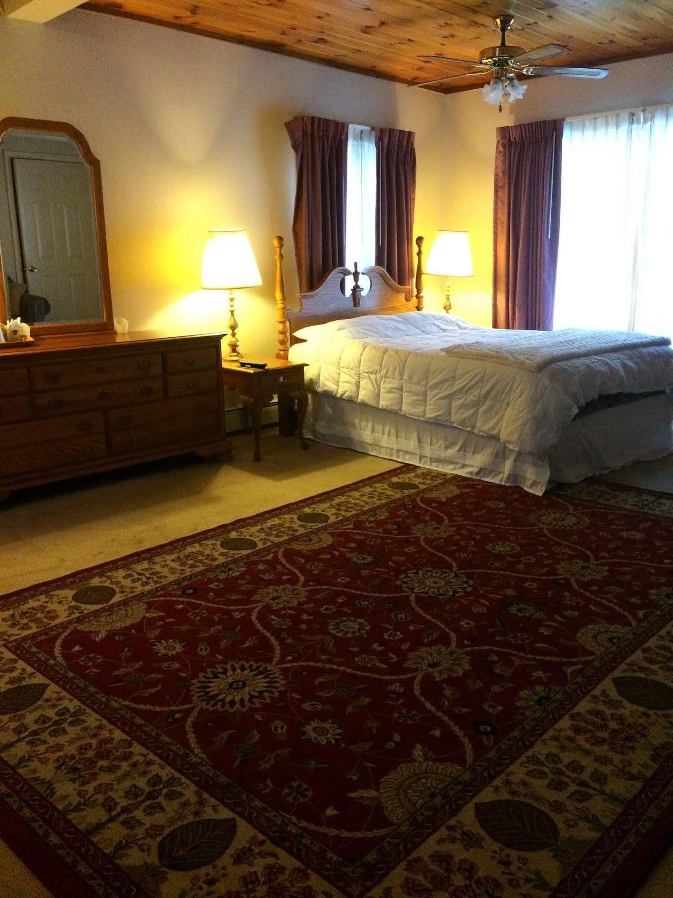 Oswego Inn Extérieur photo